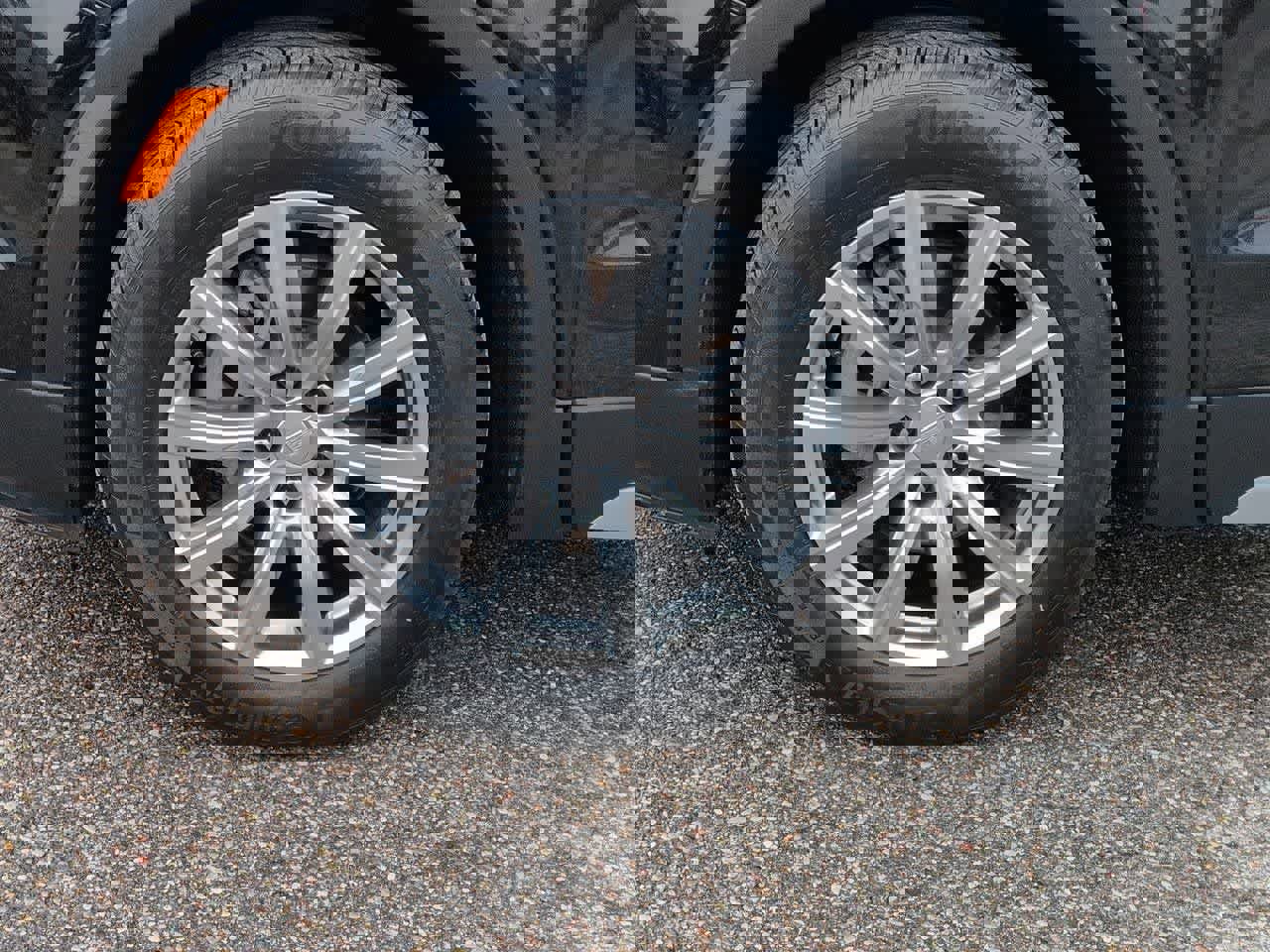 Used 2023 Cadillac XT4 Premium Luxury w/ Cold Weather Package image 13