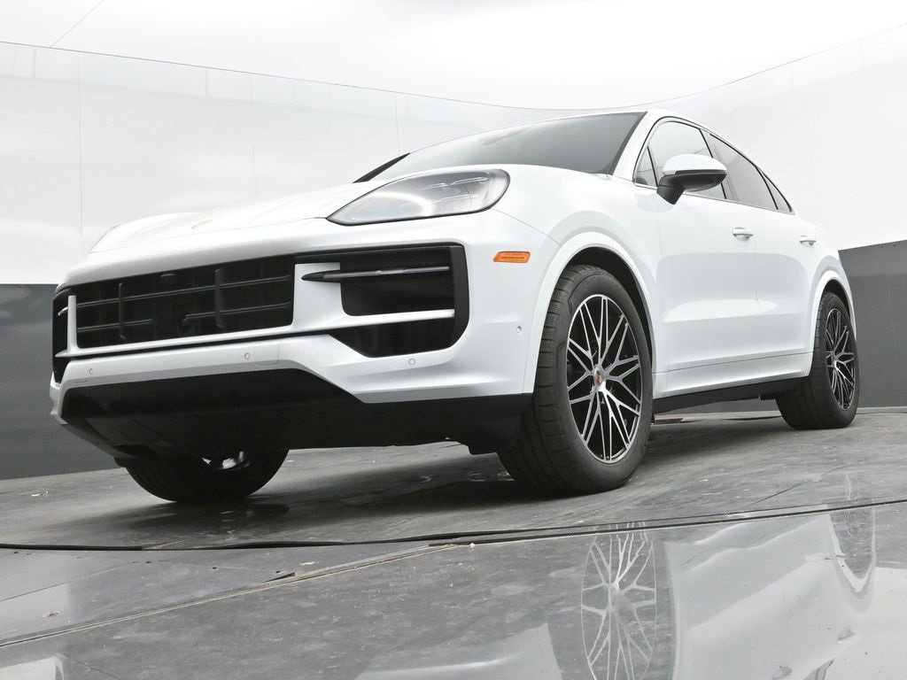 New 2025 Porsche Cayenne Coupe image 33