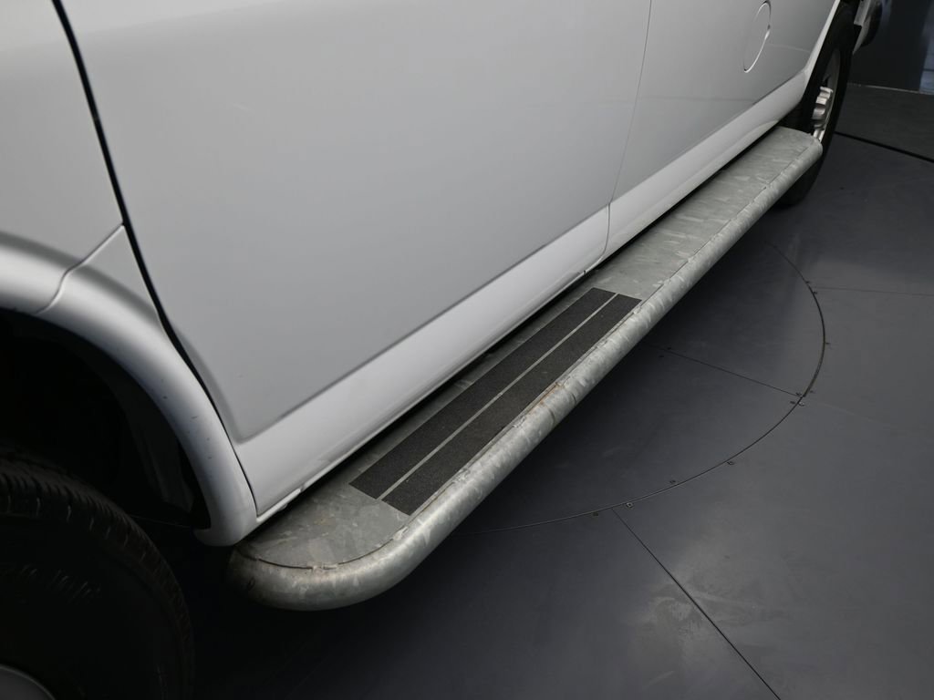 Used 2024 Chevrolet Express 2500 Work Van w/ Driver Convenience Package image 29