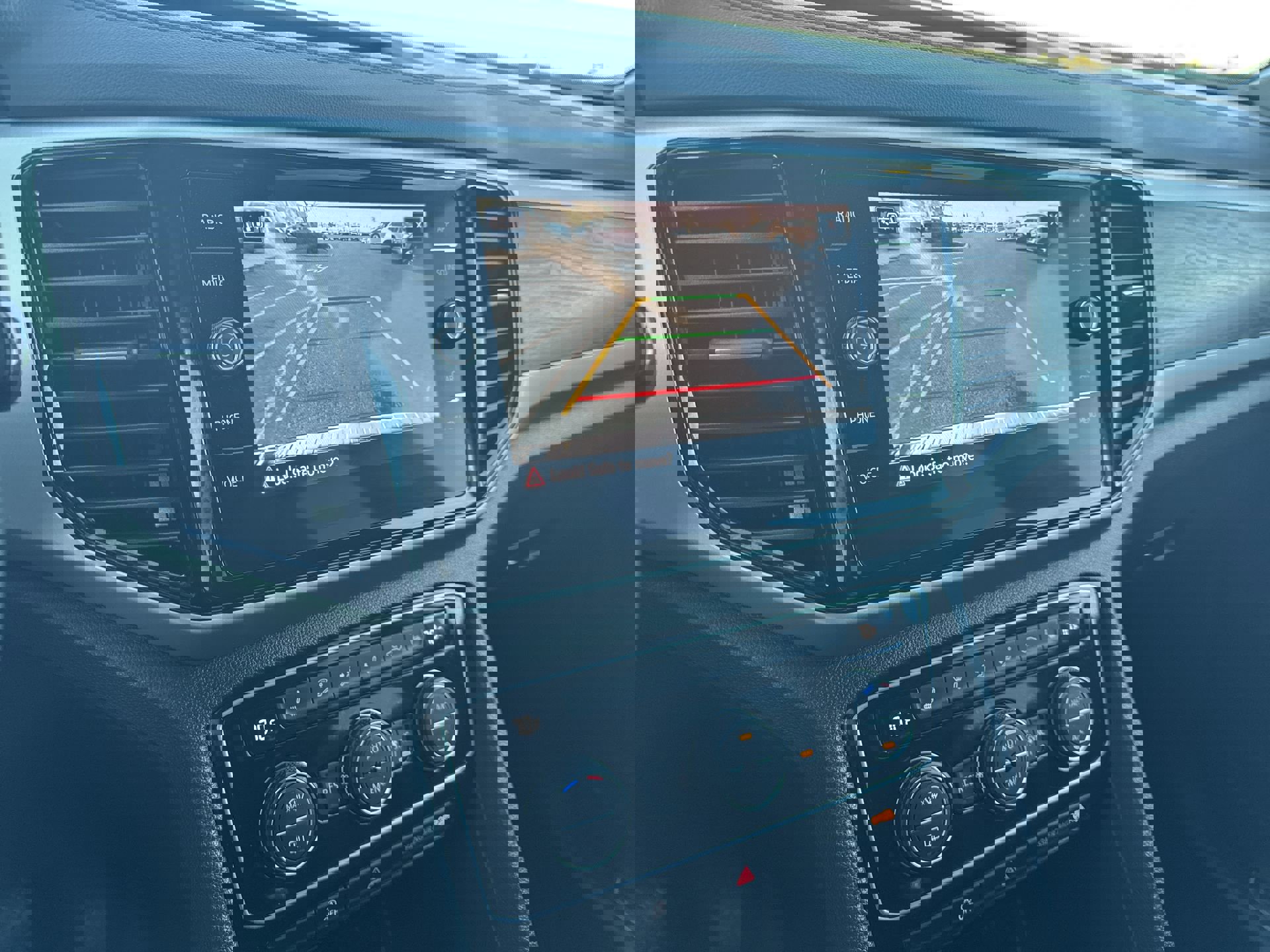 Certified 2023 Volkswagen Atlas SE image 14