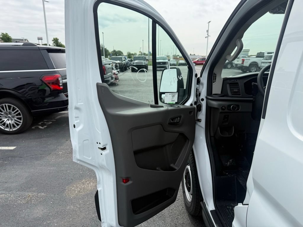 New 2026 Ford Transit 250 Low Roof w/ Load Area Protection Package RWD image 13