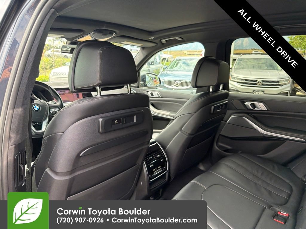 Used 2019 BMW X5 xDrive50i w/ Parking Assistance Package AWD/4WD image 21