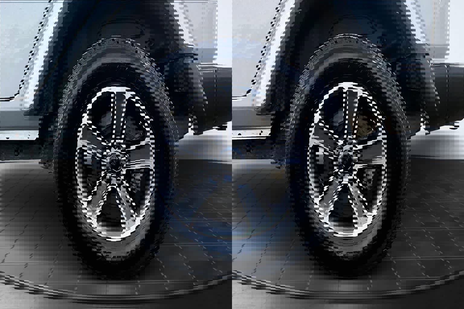 Used 2023 Jeep Wrangler Sahara image 35