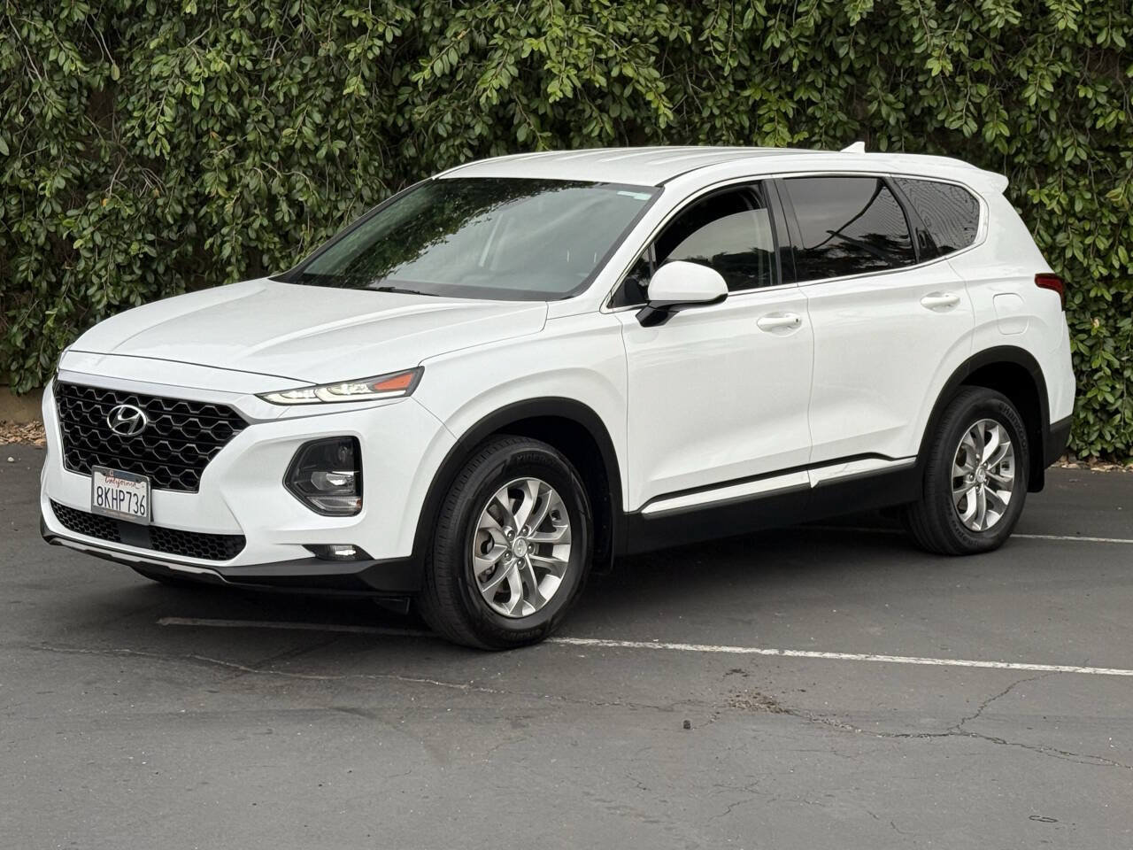 Used 2019 Hyundai Santa Fe SEL FWD image 4