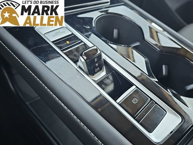 Used 2025 Volkswagen Atlas SE image 15