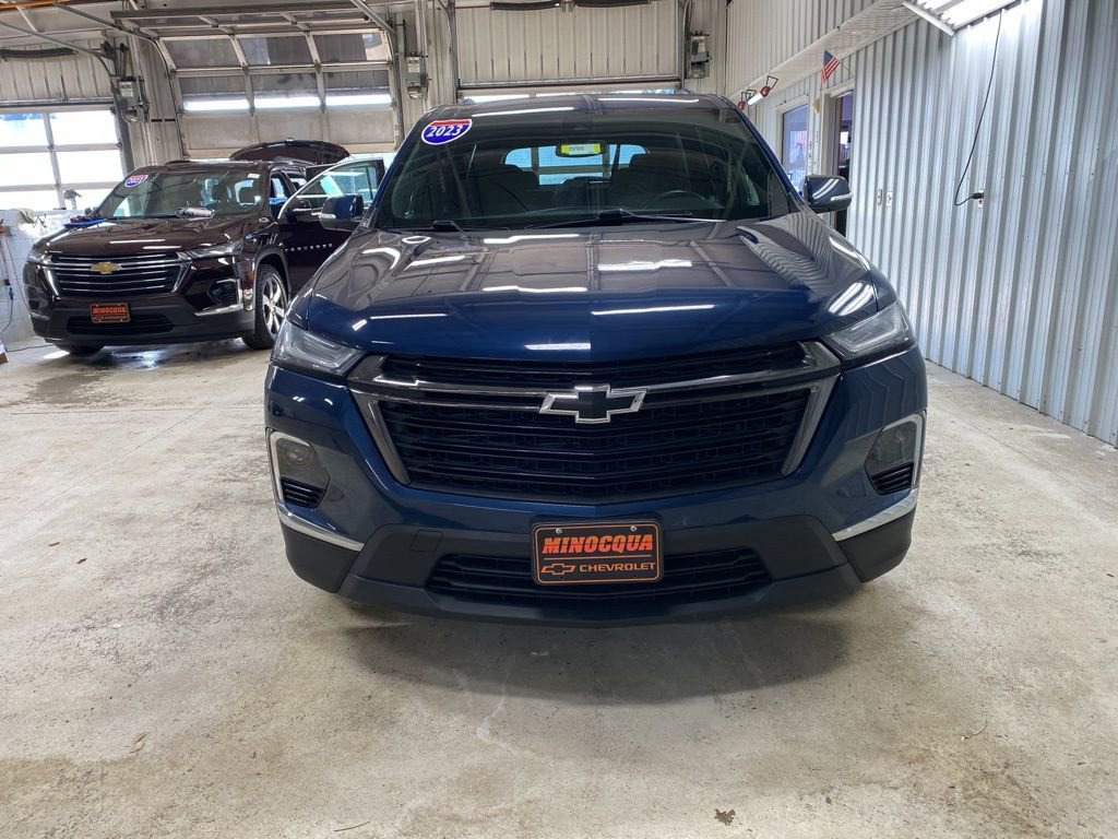 Used 2023 Chevrolet Traverse LT w/ Midnight/Sport Edition image 7