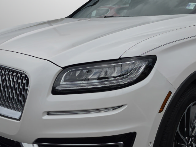 Used 2019 Lincoln Nautilus Reserve FWD image 18