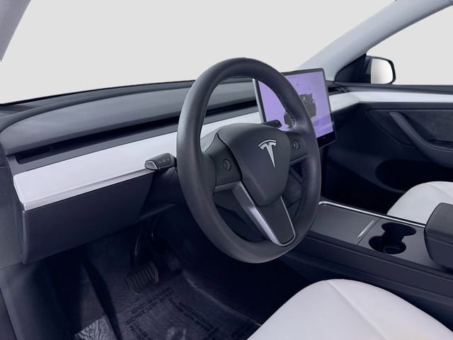 Used 2024 Tesla Model Y Long Range AWD/4WD image 10