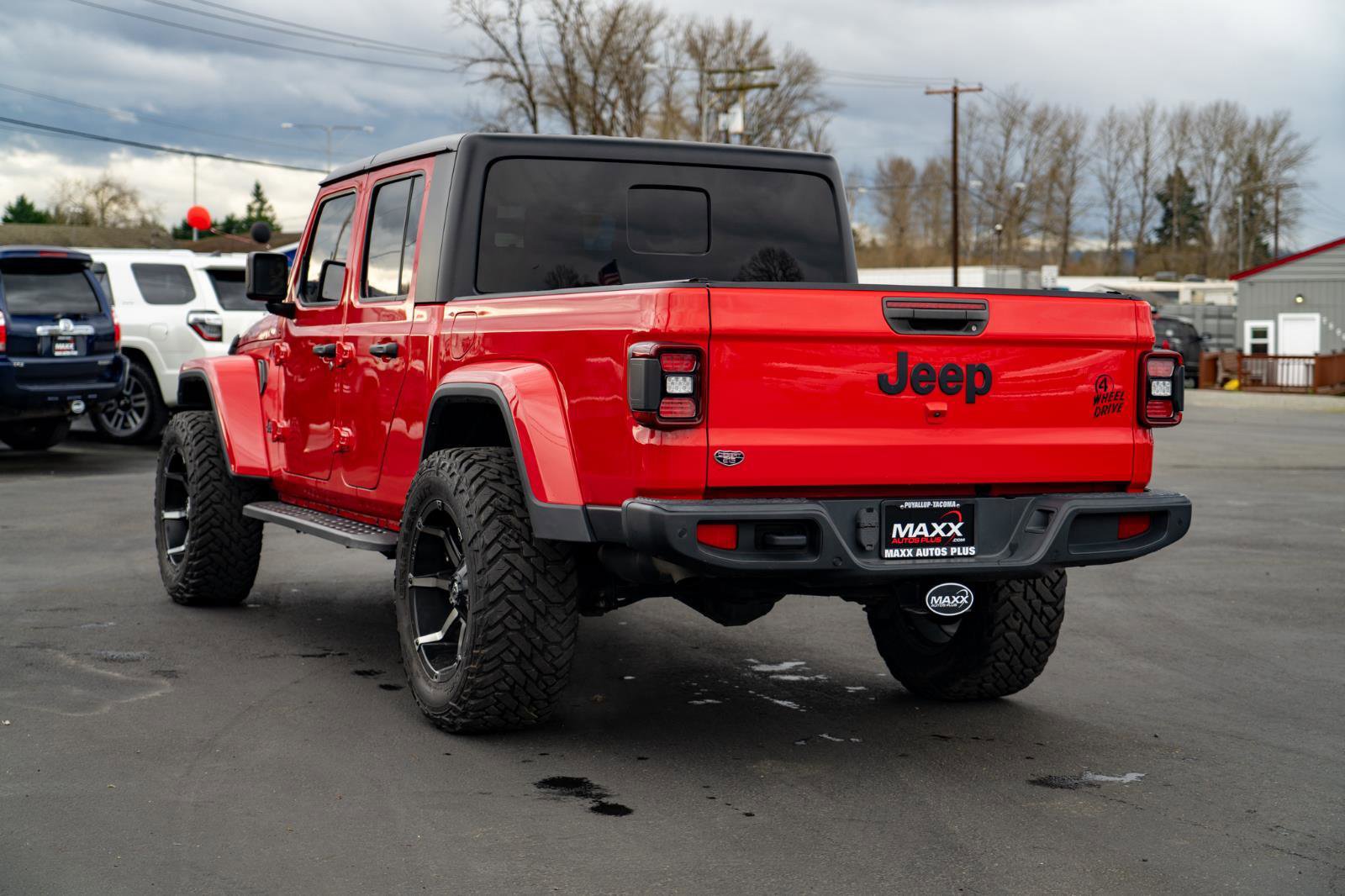 Used 2021 Jeep Gladiator Sport AWD/4WD image 13