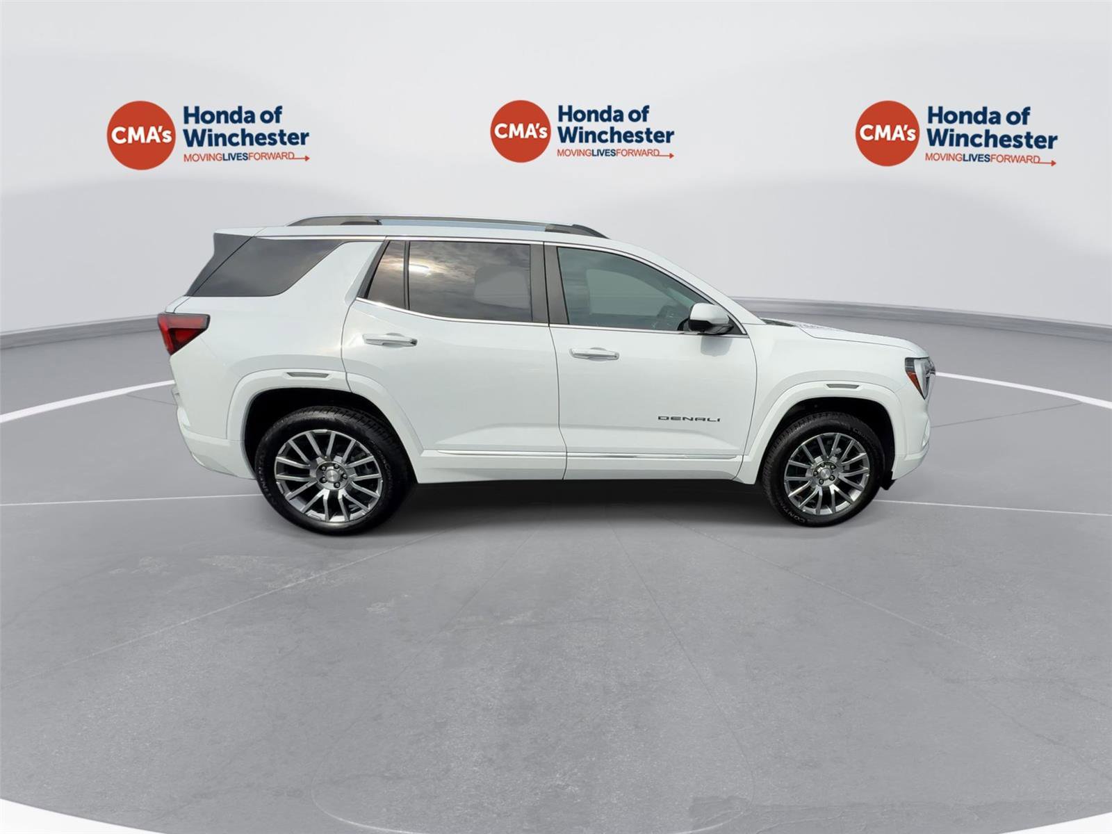 Used 2026 GMC Terrain Denali AWD/4WD image 9