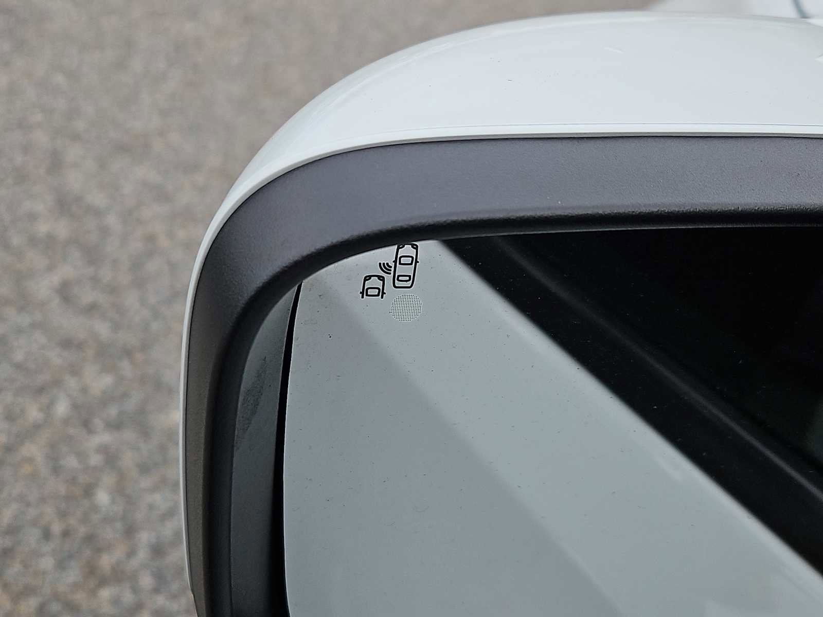 Used 2021 Jeep Renegade Latitude w/ Luxury Group I AWD/4WD image 19