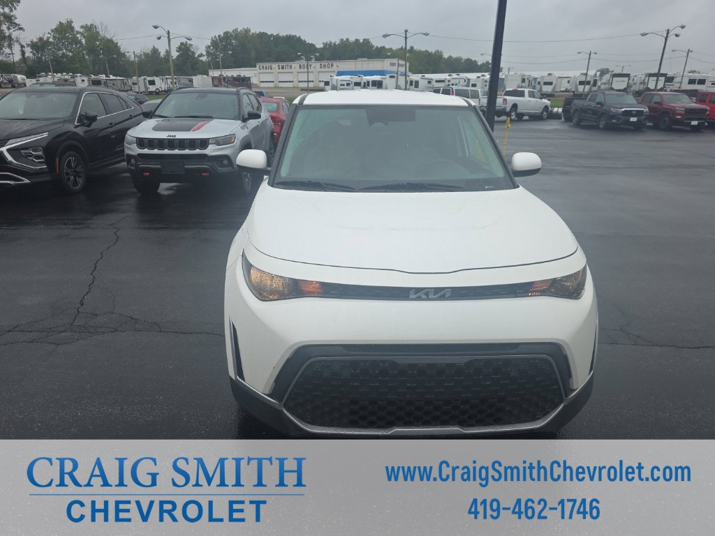 Used 2025 Kia Soul LX w/ LX Technology Package FWD image 10