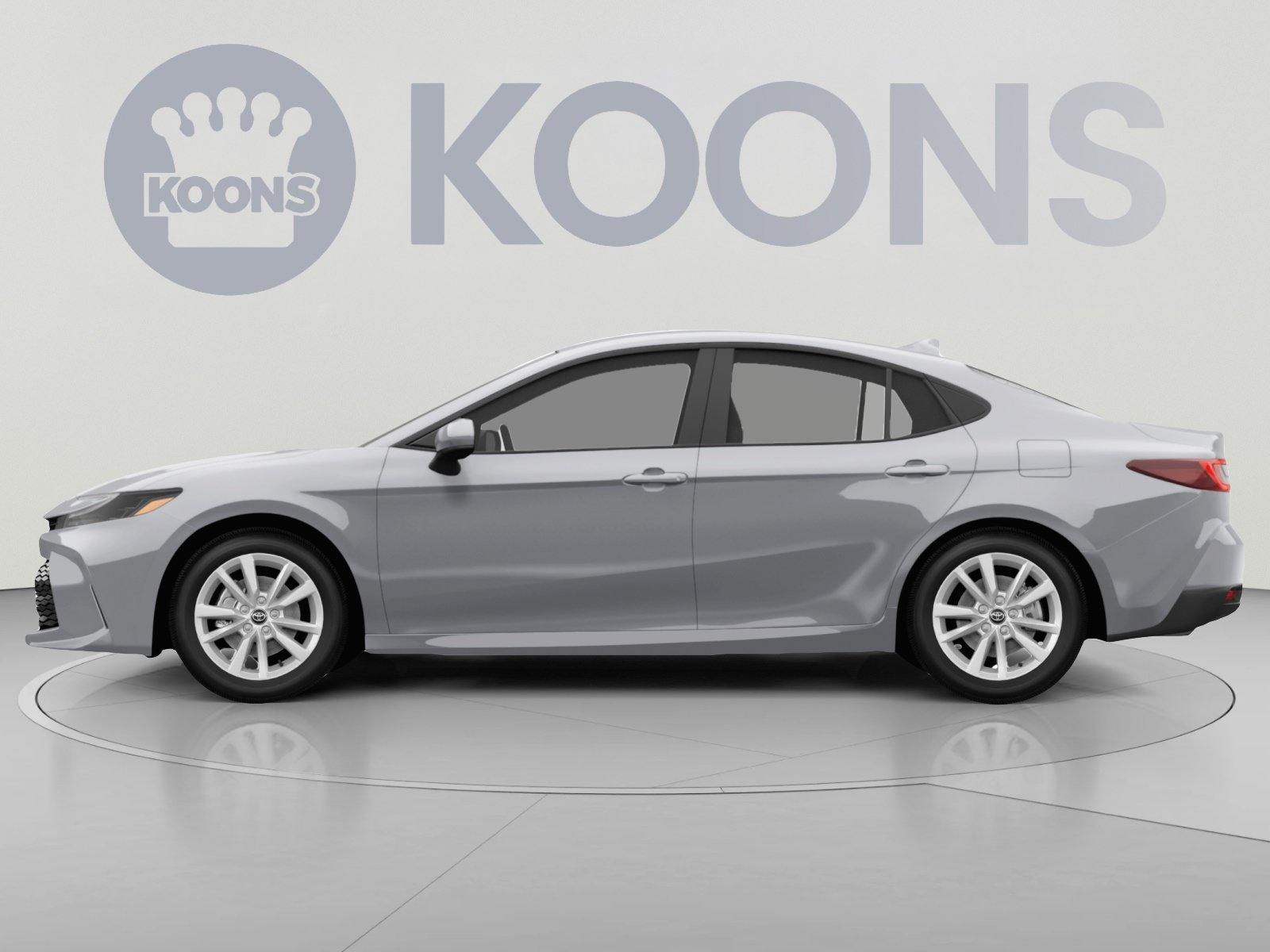 Used 2025 Toyota Camry LE FWD image 2
