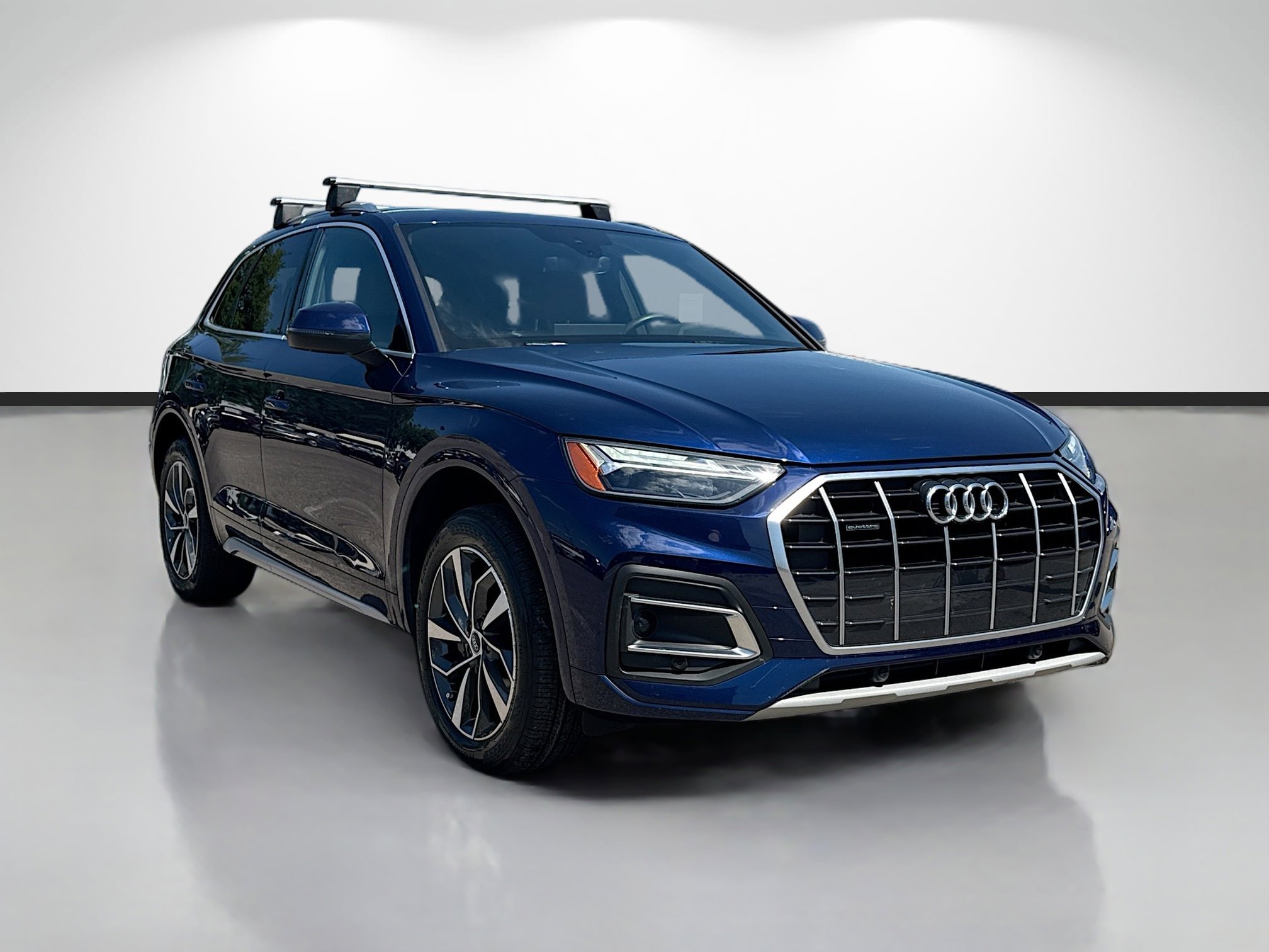 Used 2021 Audi Q5 2.0T Premium w/ Convenience Package AWD/4WD image 1