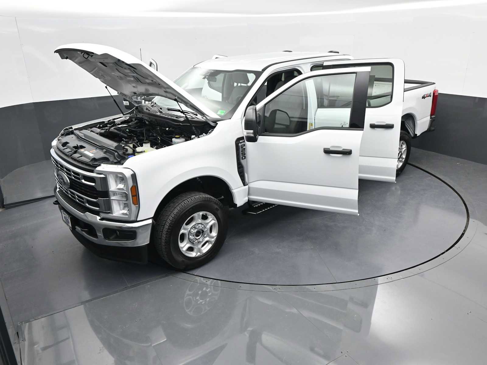 Used 2025 Ford F250 XLT image 68