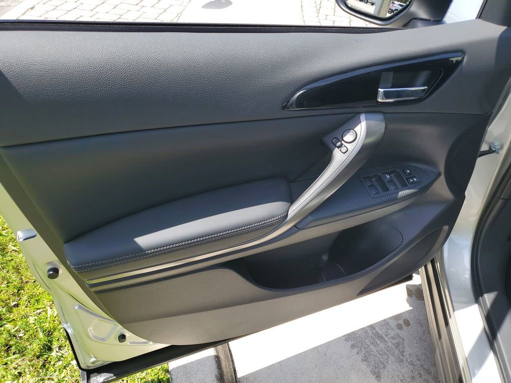 New 2025 Mitsubishi Eclipse Cross Black Edition image 18