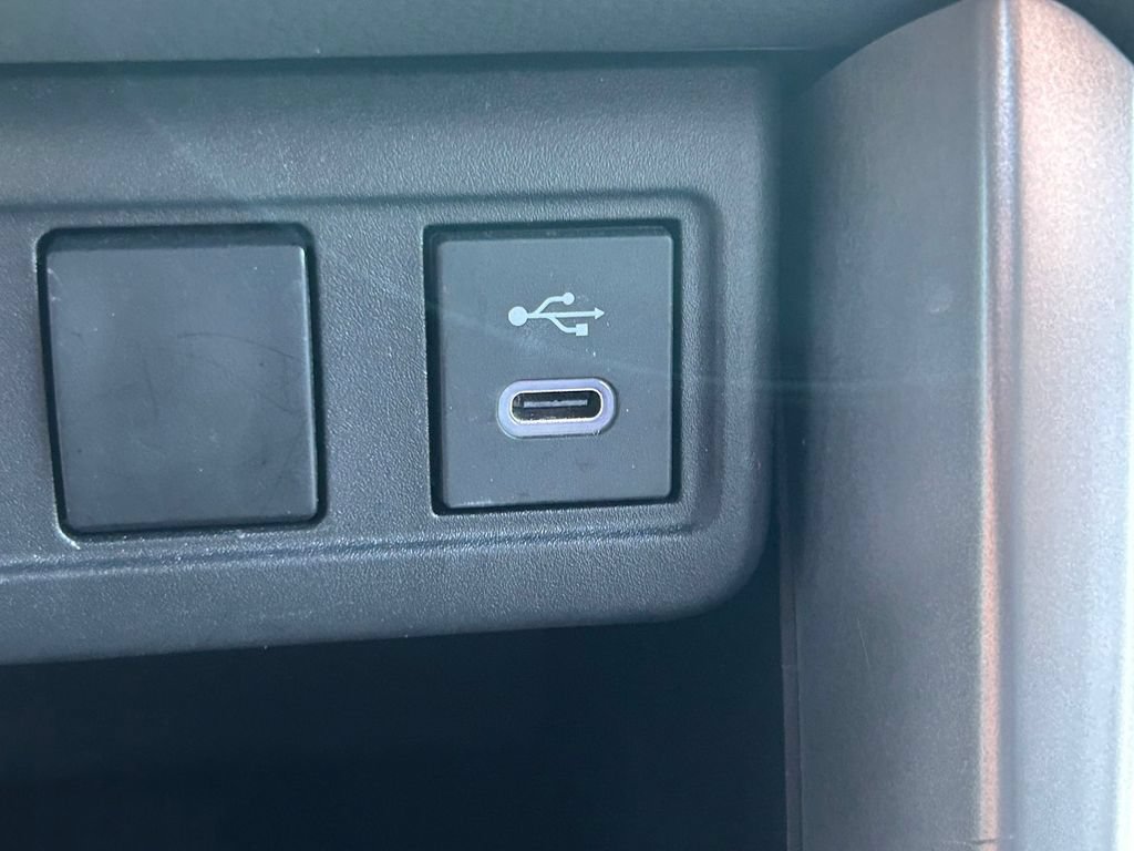 Used 2023 Toyota Corolla Cross AWD Hybrid image 28