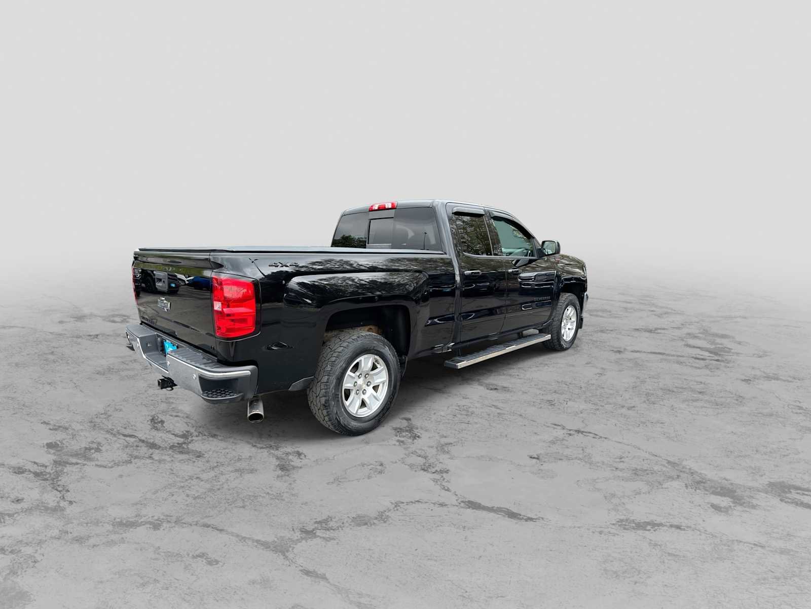 Used 2018 Chevrolet Silverado 1500 LT w/ LT Fleet Plus Package AWD/4WD image 8