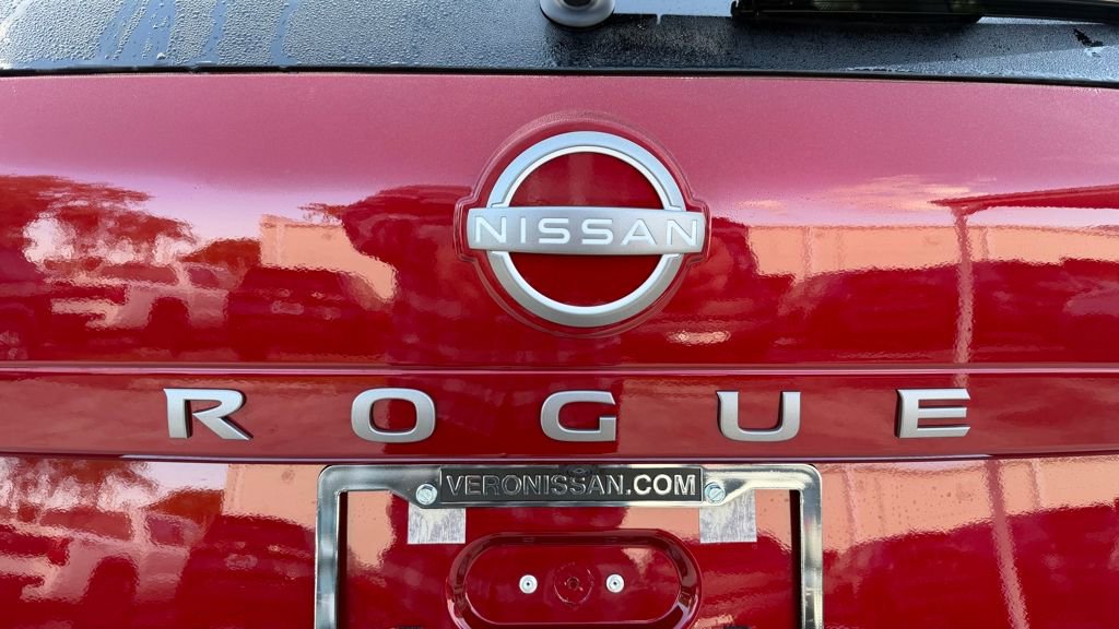New 2026 Nissan Rogue SV image 10