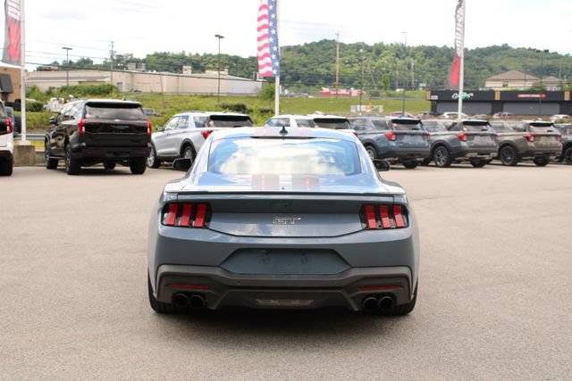 Used 2026 Ford Mustang GT Premium RWD image 7