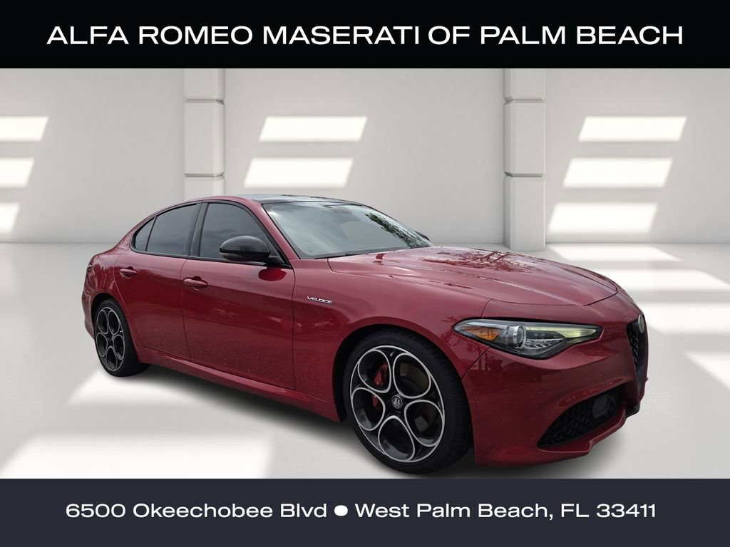 Used 2023 Alfa Romeo Giulia Veloce video 1