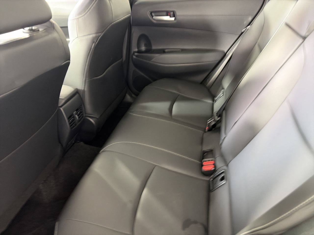 Used 2026 Toyota Corolla Cross XLE AWD/4WD image 22