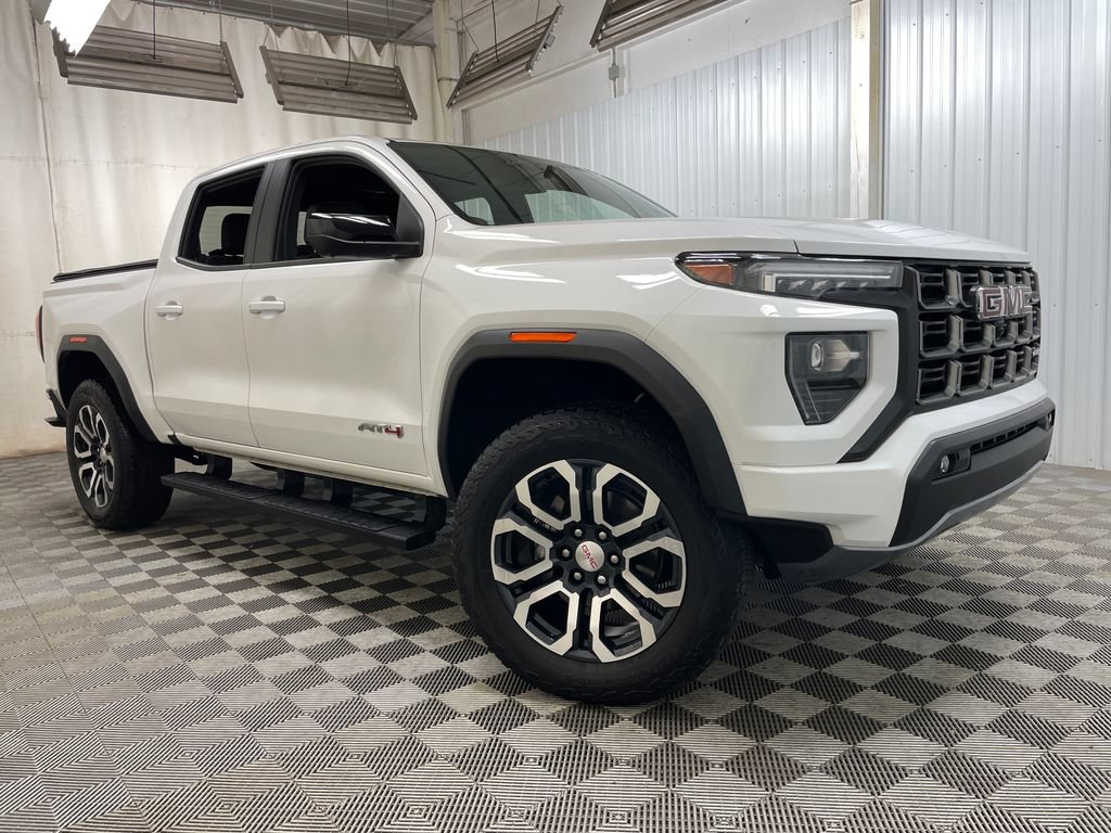 Used 2024 GMC Canyon AT4 w/ AT4 Premium Package AWD/4WD image 49