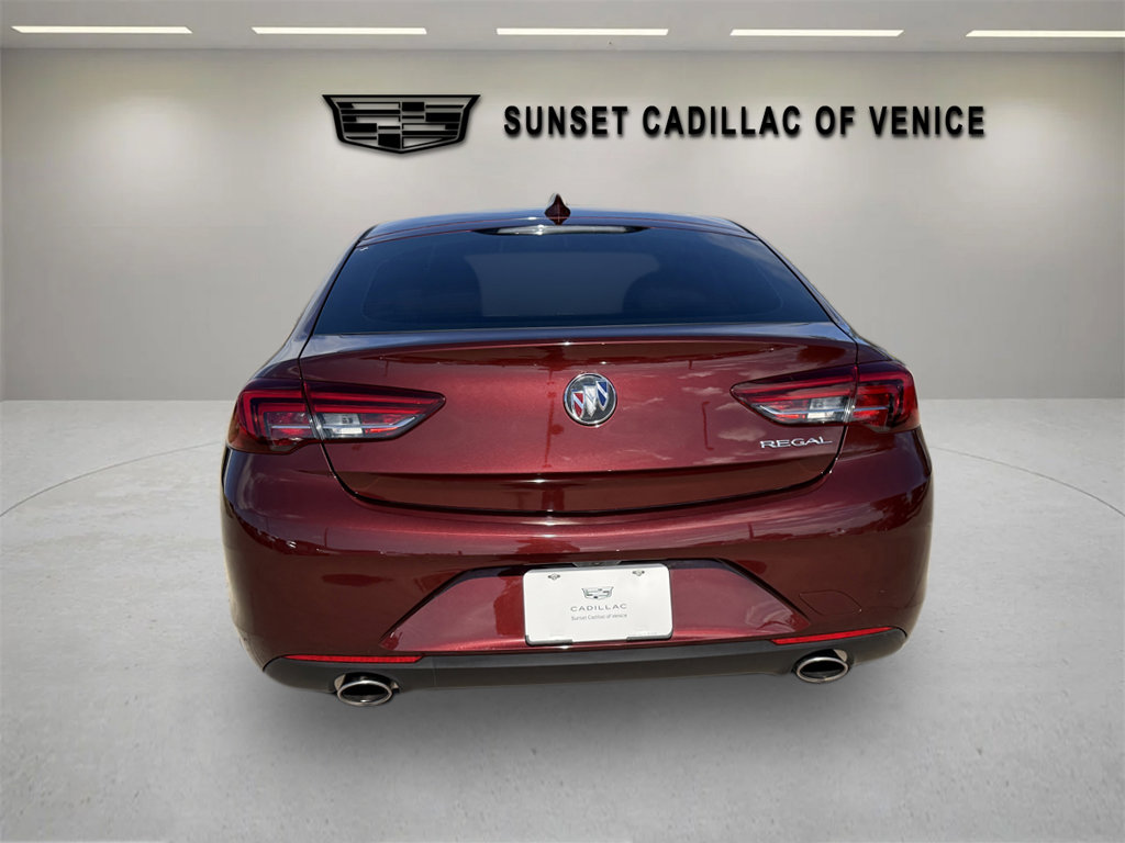 Used 2020 Buick Regal Preferred image 4