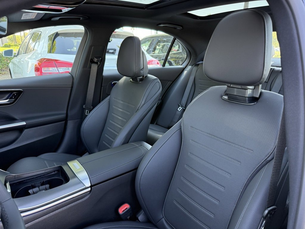 New 2025 Mercedes-Benz C 300 Sedan image 9
