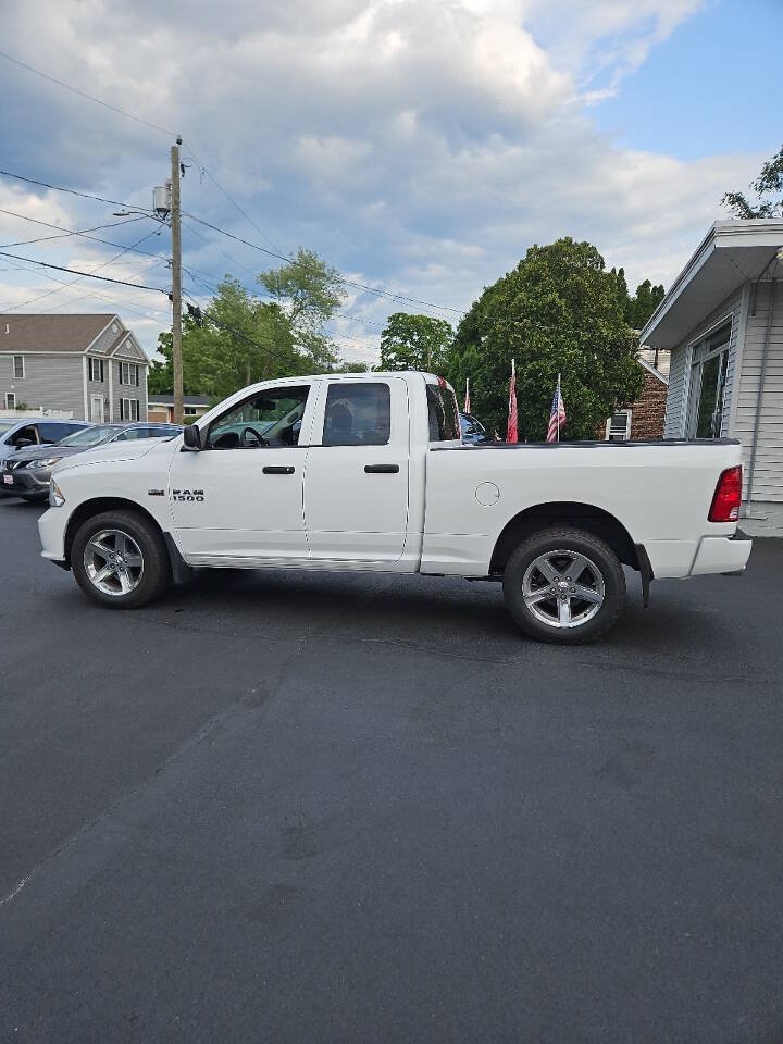 Used 2016 RAM 1500 Express AWD/4WD image 11