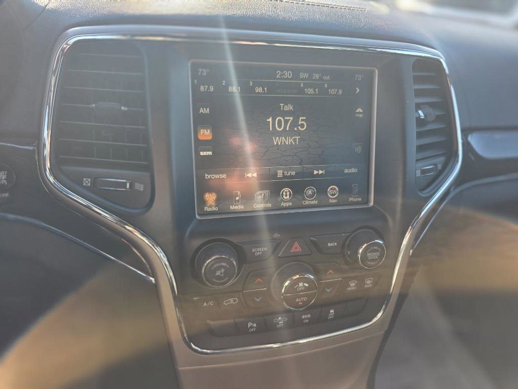 Used 2015 Jeep Grand Cherokee Overland w/ Advanced Technology Group image 16
