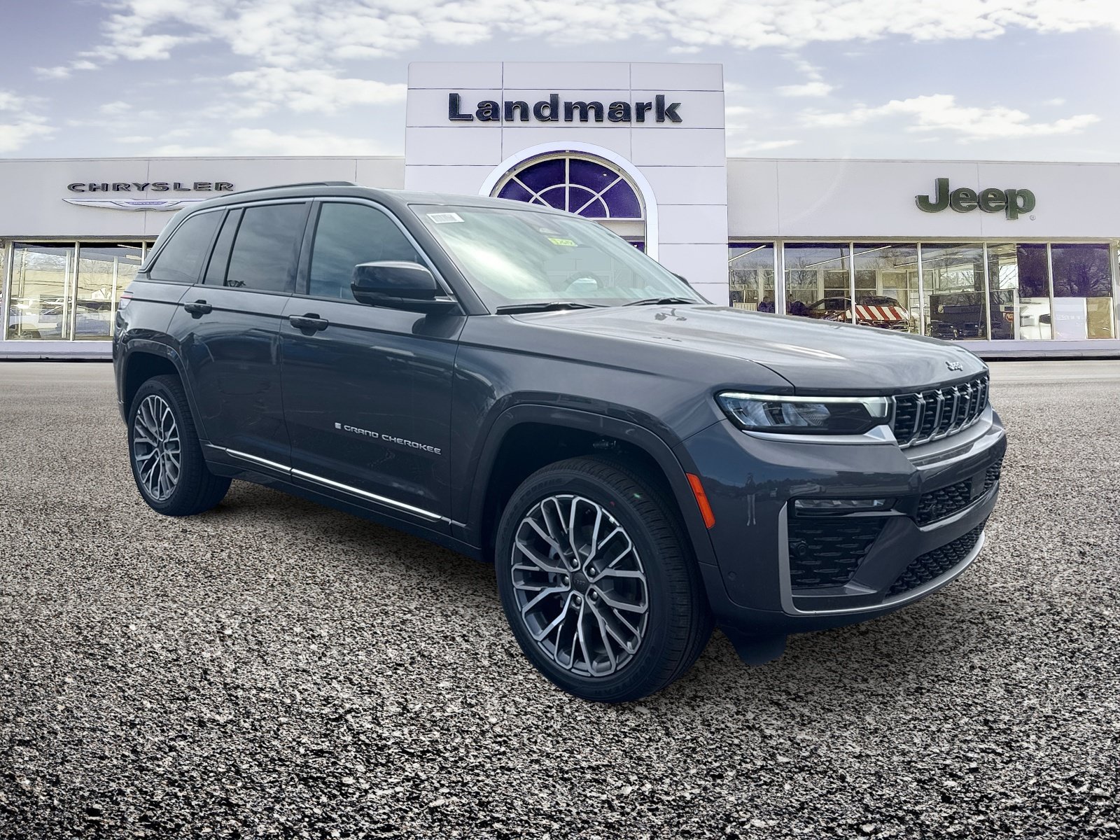 New 2026 Jeep Grand Cherokee Summit w/ Adv Protech Group IV AWD/4WD image 1