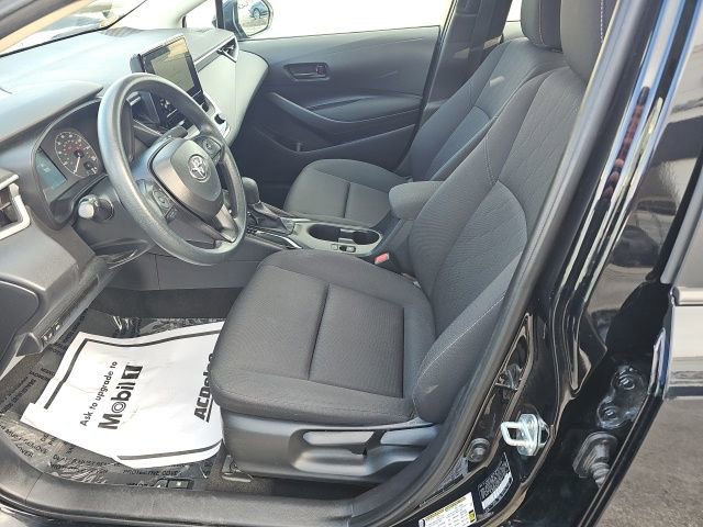 Used 2024 Toyota Corolla LE image 30