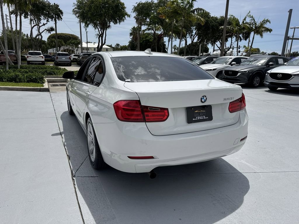 Used 2015 BMW 320i Sedan RWD image 13