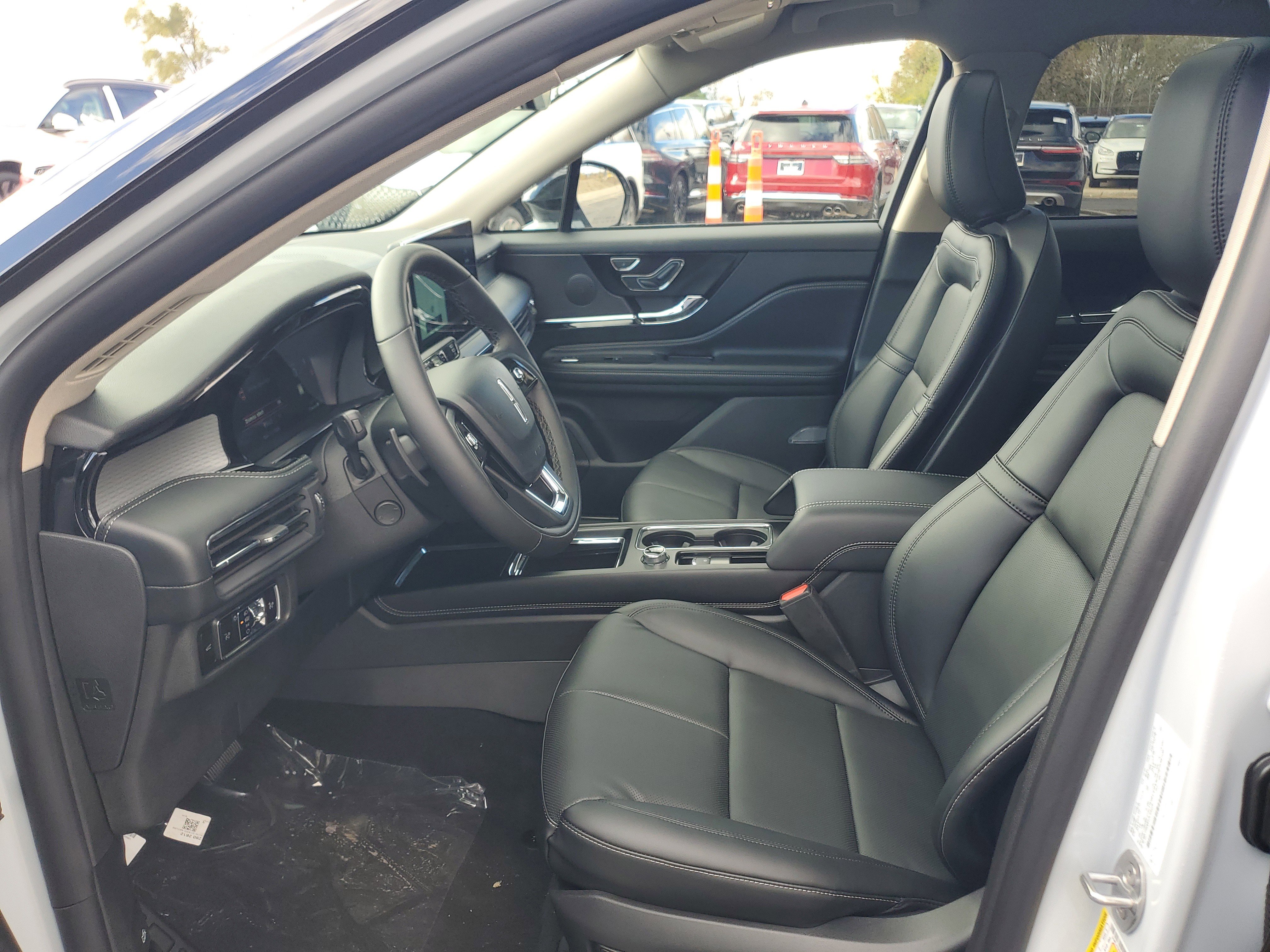 New 2026 Lincoln Corsair Premiere image 12