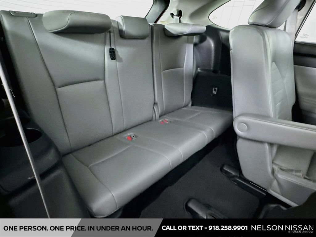 Used 2022 Toyota Highlander XLE AWD/4WD image 27