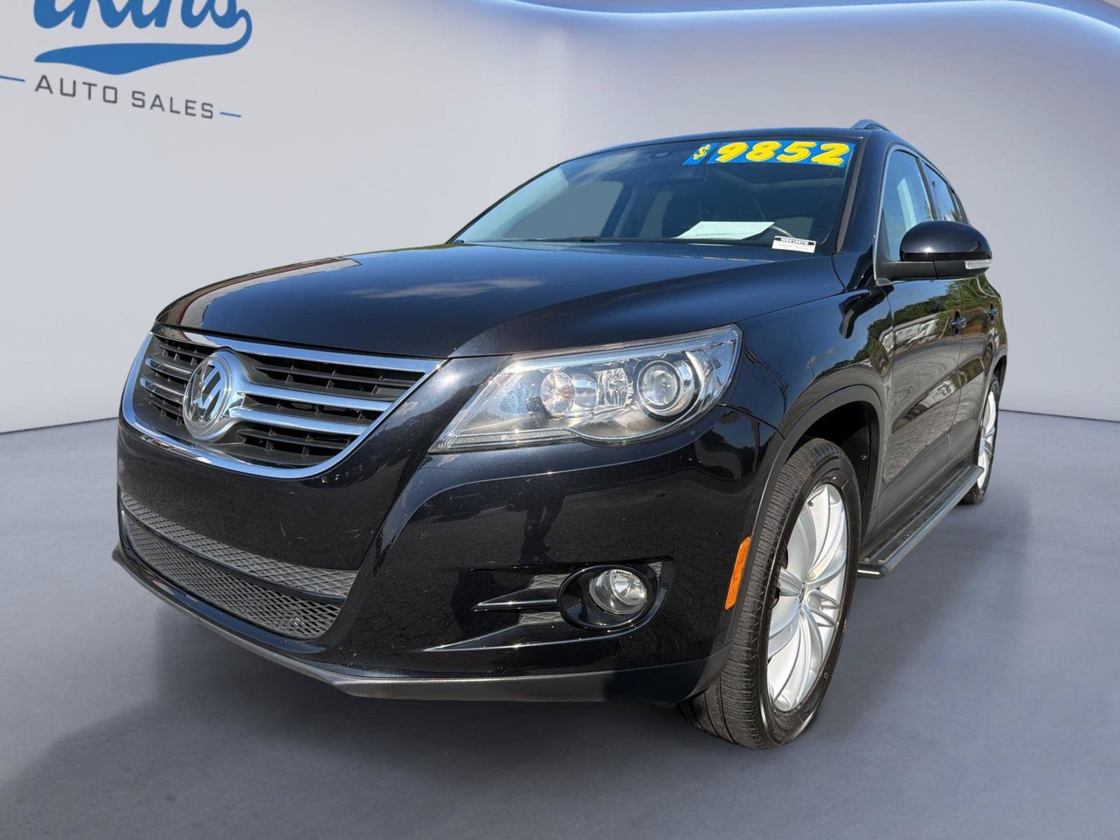 Used 2011 Volkswagen Tiguan SEL