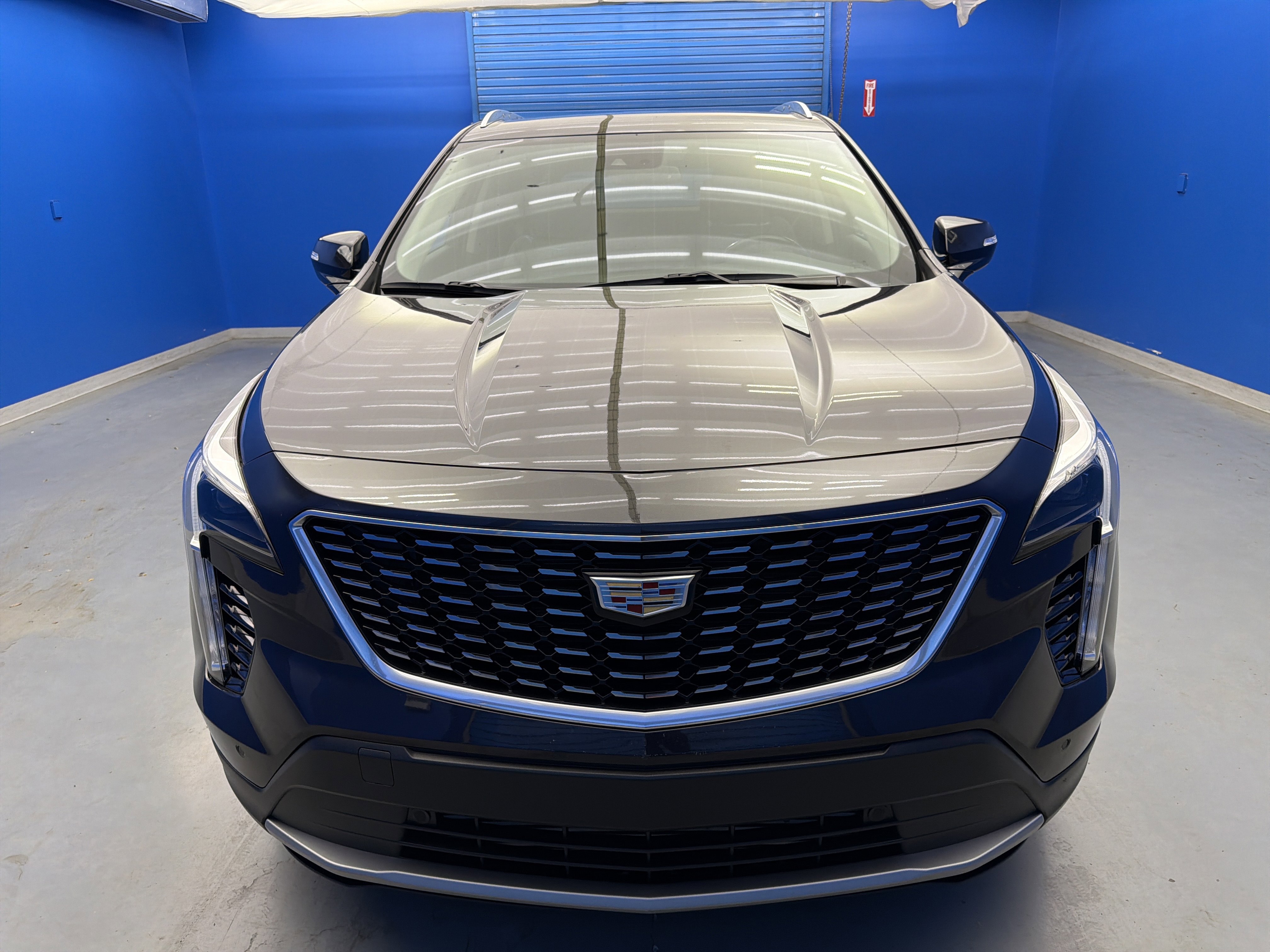 Used 2023 Cadillac XT4 Premium Luxury w/ Cold Weather Package AWD/4WD image 3