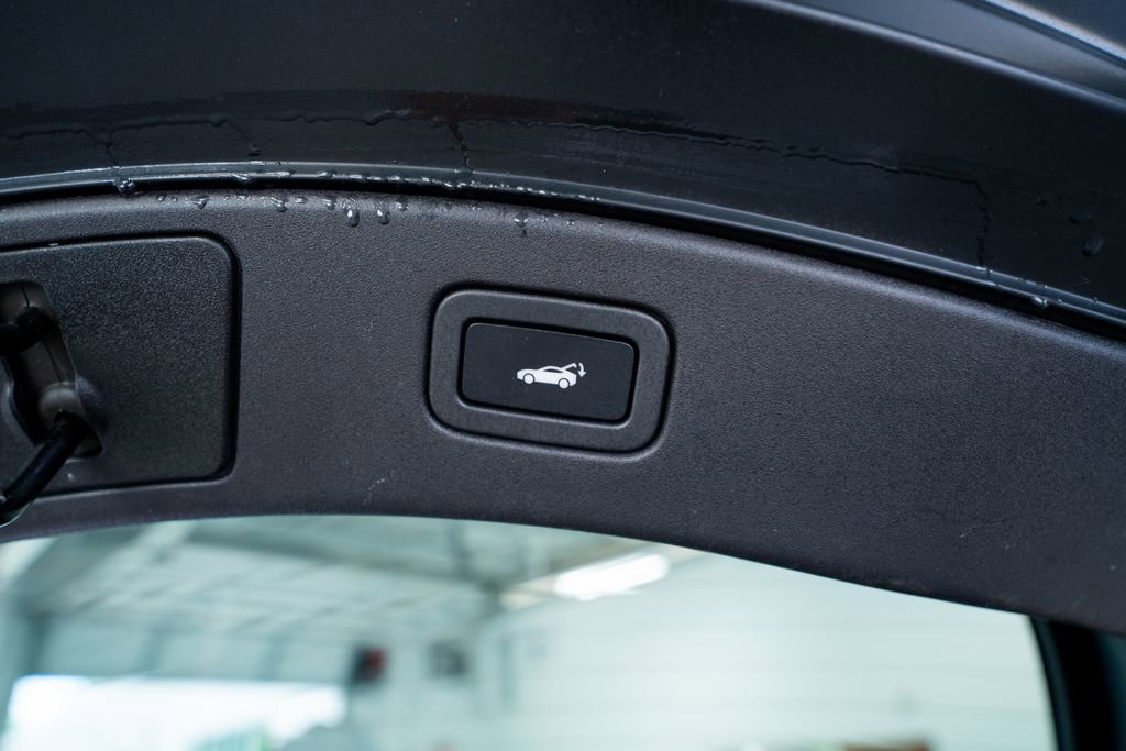 Used 2021 Jaguar F-TYPE Coupe RWD image 48