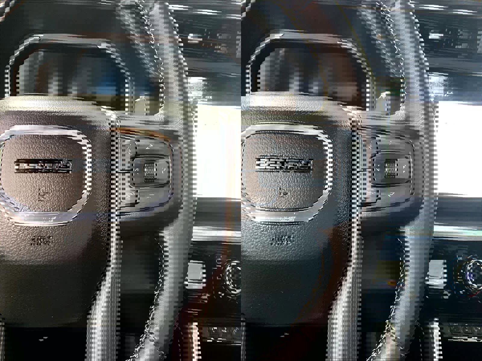 Used 2023 GMC Sierra 1500 Denali Ultimate AWD/4WD image 24