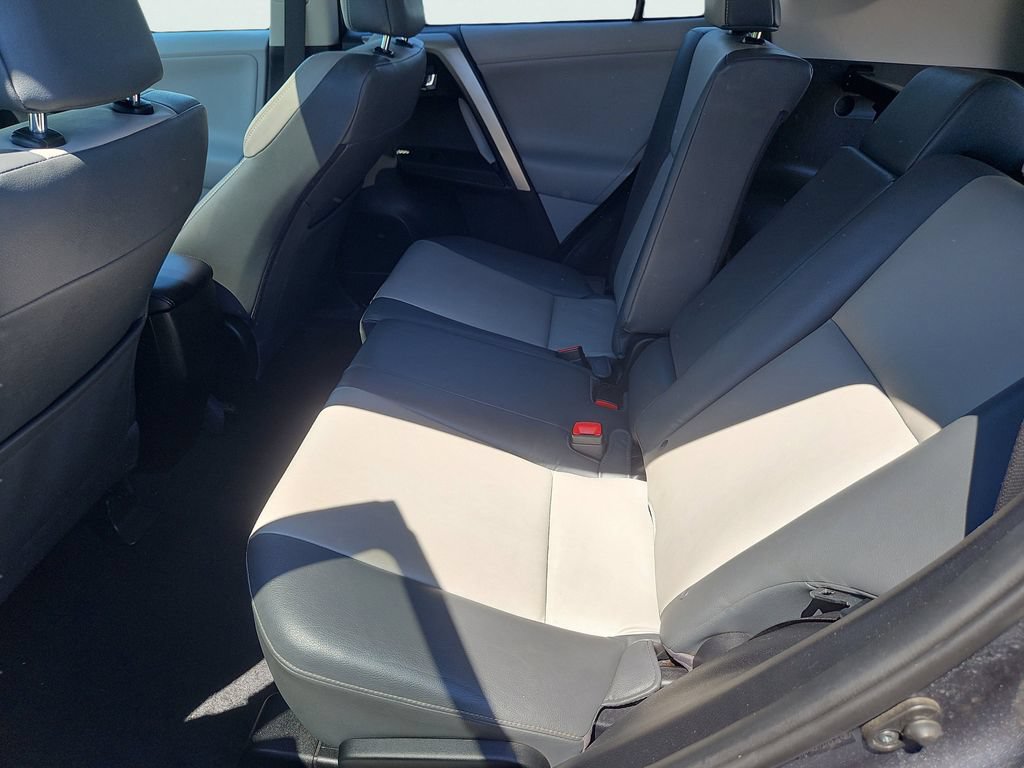 Used 2013 Toyota RAV4 Limited AWD/4WD image 30