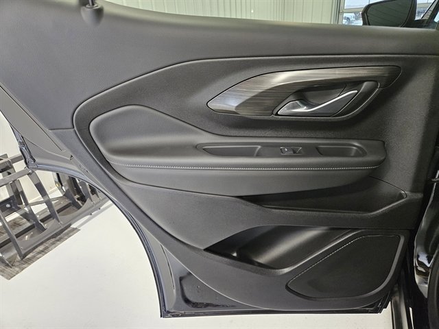 Used 2024 GMC Terrain SLE image 13