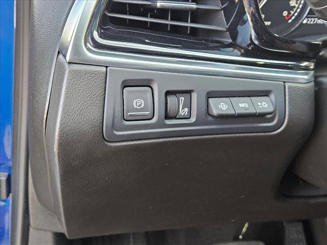 Used 2023 Cadillac XT6 Premium Luxury w/ Platinum Package AWD/4WD image 27