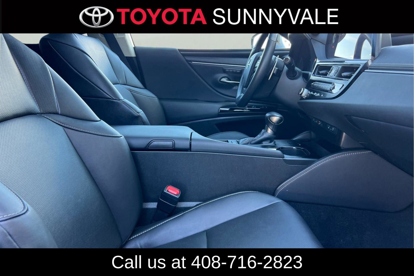 Used 2025 Lexus ES 300h w/ Premium Package image 19