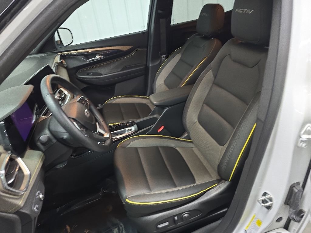 Used 2024 Chevrolet TrailBlazer ACTIV AWD/4WD image 29