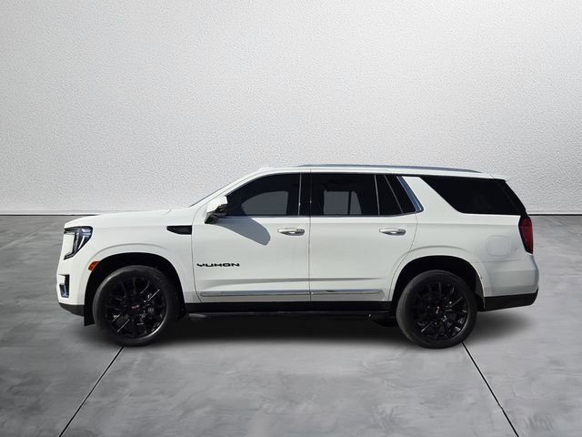 Used 2023 GMC Yukon SLT w/ SLT Premium Package image 2