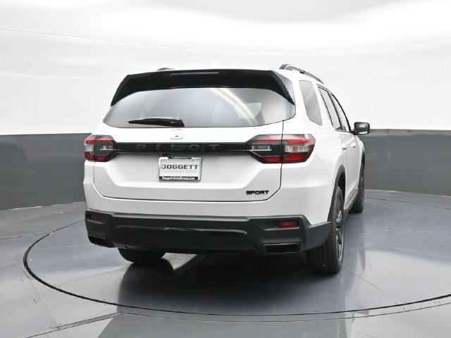 New 2026 Honda Pilot Sport image 11