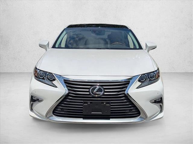 Used 2018 Lexus ES 350 w/ Luxury Package w/Wood Trim FWD image 2
