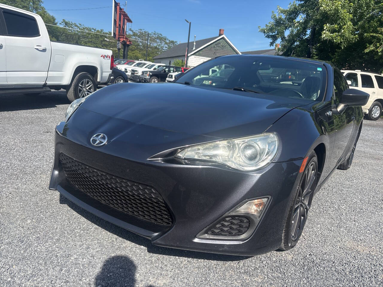 Used 2013 Scion FR-S RWD image 2