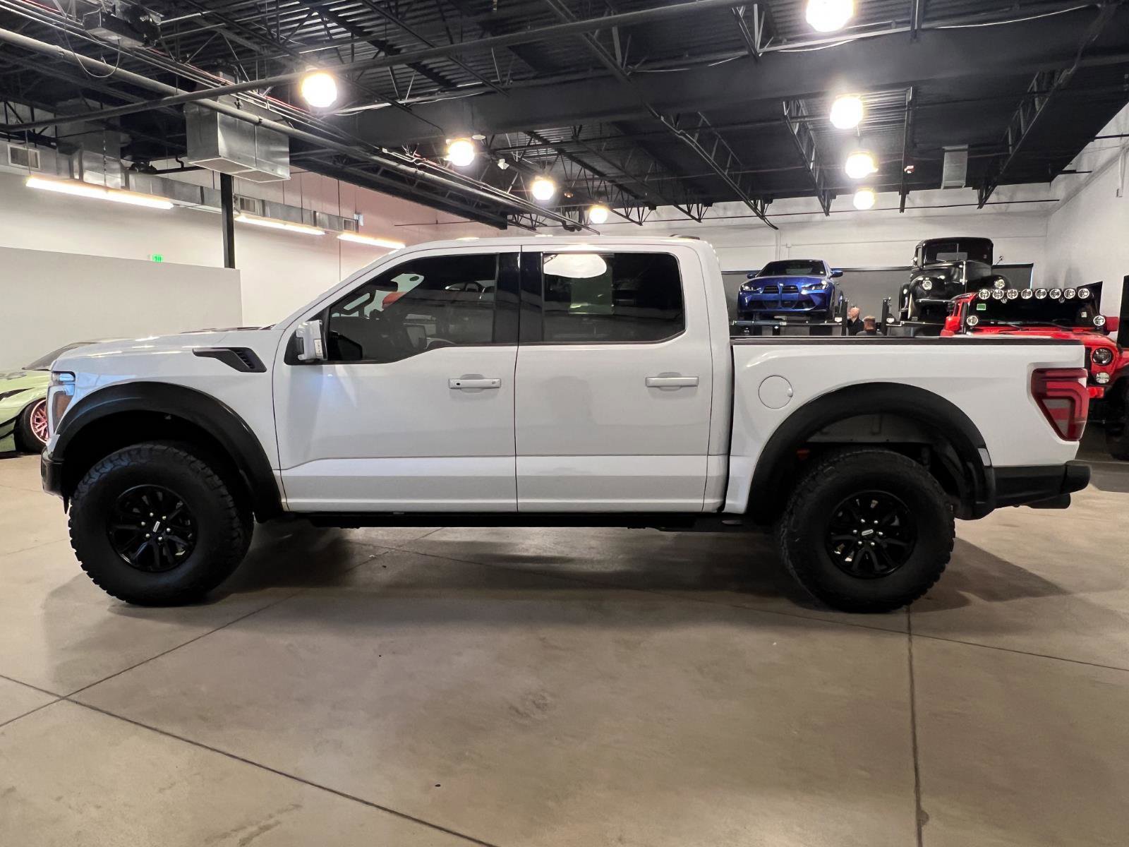 Used 2025 Ford F150 Raptor AWD/4WD image 6